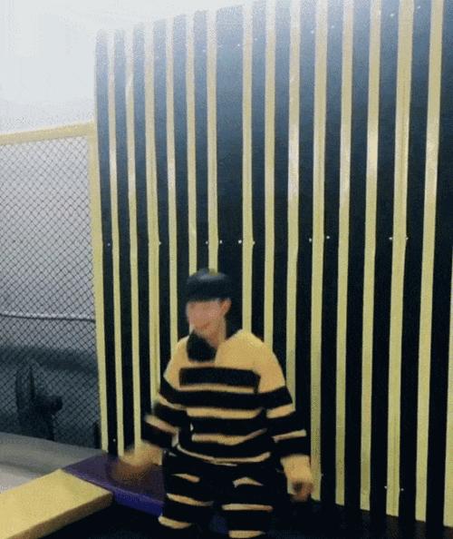 如何将抖音动态转化为作品，打造属于自己的个人品牌？（学会这些技巧，让你在抖音平台上获得更多曝光率和粉丝）