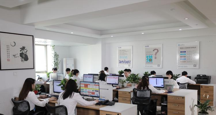 网站美工改版的正确步骤是什么？改版后如何避免常见问题？